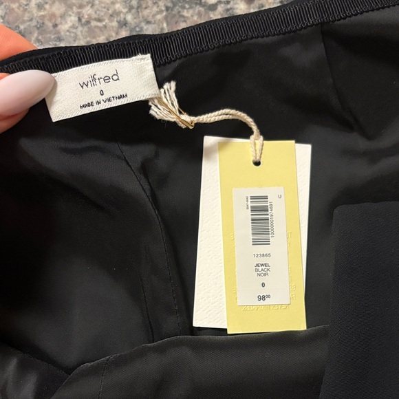 Aritzia wilfred jewel skort skirt black new with tags side zipper - Picture 4 of 9